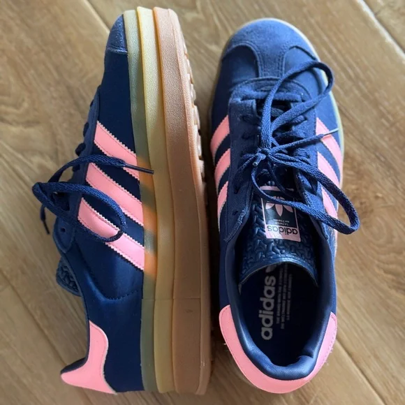adidas gazelle silver green womens Adidas Originals Gazelle 